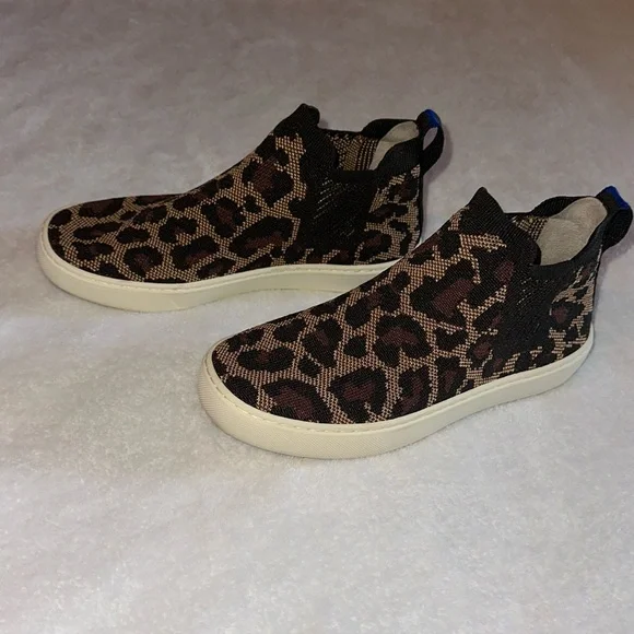 Rothys Women\'s Sneakers Wildcat Leopard Print Ankle Boots 9.5 Casual Shoes Rothy main image 2